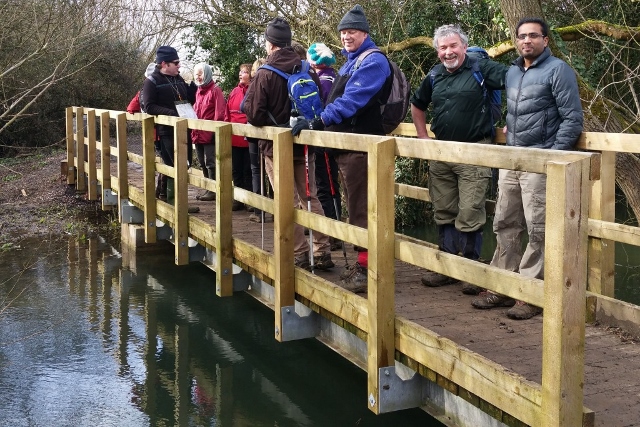 BridgeFootpathVolunteershelpedtocreate